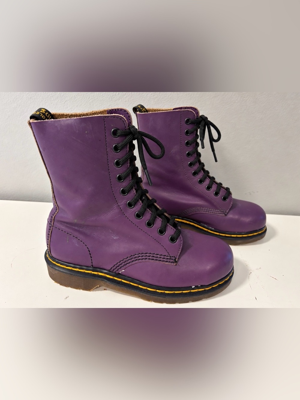 GORGEOUS ULTRA RARE 1995 DOC MARTENS PURPLE RUBBER COMBAT BOOTS uk SIZE 4 women’